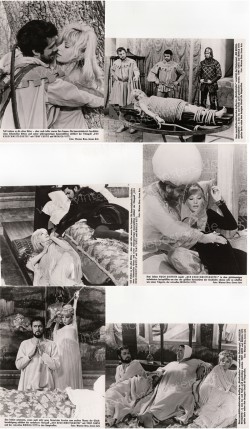 On My Way to the Crusades, I Met a Girl Who... (Cintura di castità, La)