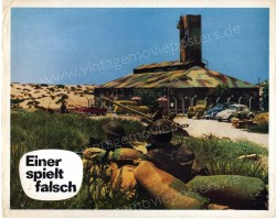 Einer spielt falsch (Trunk to Cairo)