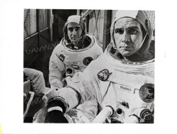Capricorn One (Capricorn One)